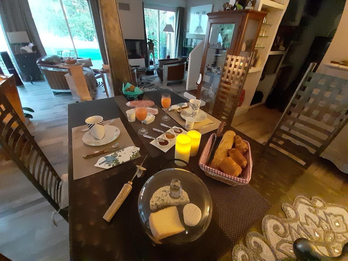 Bed and Breakfast Dans Un Jardin Bb Et Jacuzzi Мандельё-ла-Напуль Экстерьер фото