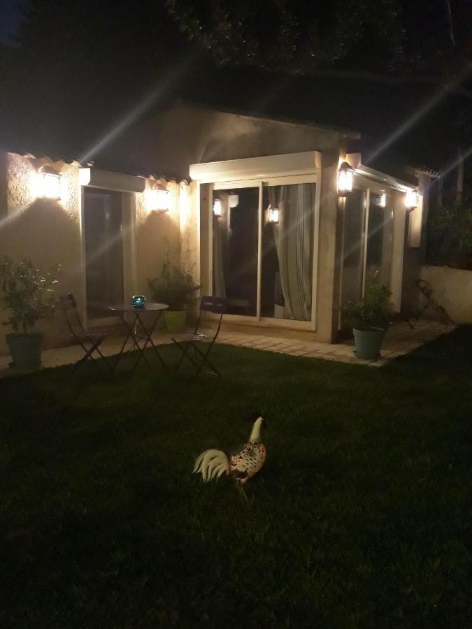 Bed and Breakfast Dans Un Jardin Bb Et Jacuzzi Мандельё-ла-Напуль Экстерьер фото