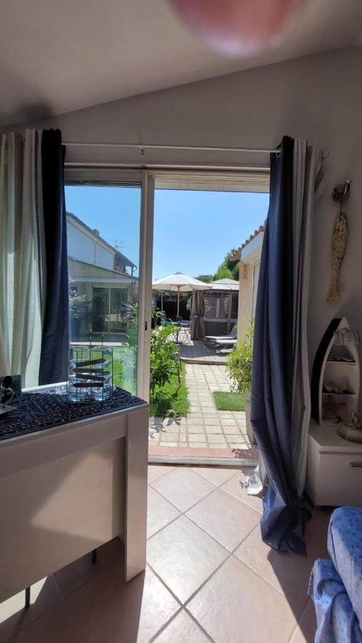 Bed and Breakfast Dans Un Jardin Bb Et Jacuzzi Мандельё-ла-Напуль Экстерьер фото
